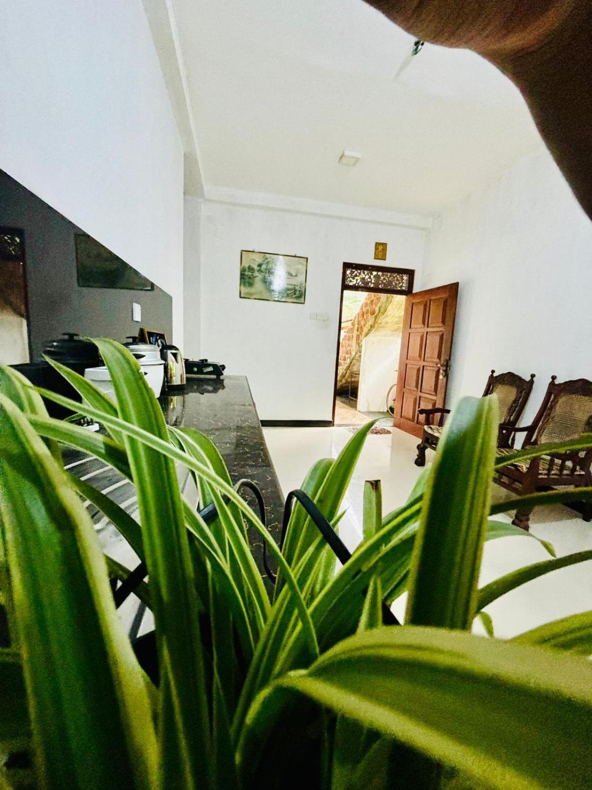 Sanithu Homestay And Villa Galle Buitenkant foto